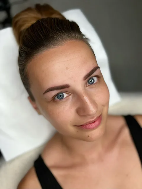 Brow work by Ksenija Karabegovic, photograph 381